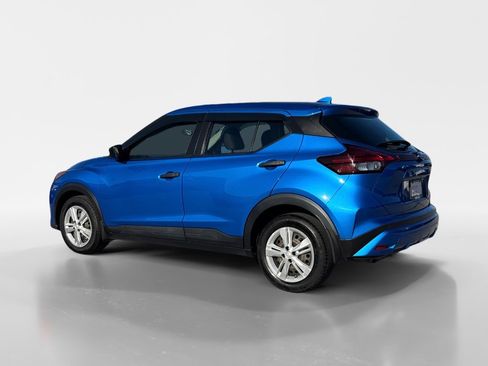 Used 2021 Nissan Kicks S image 6