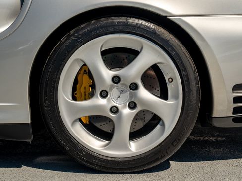Used 2004 Porsche 911 Turbo AWD/4WD image 15