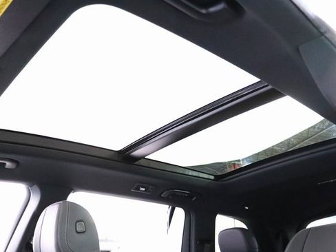 Used 2024 Mercedes-Benz GLS 580 4MATIC image 13