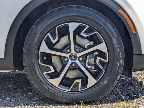 Certified 2023 Kia Sportage EX FWD image 12