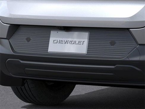 New 2026 Chevrolet Equinox EV LT image 14