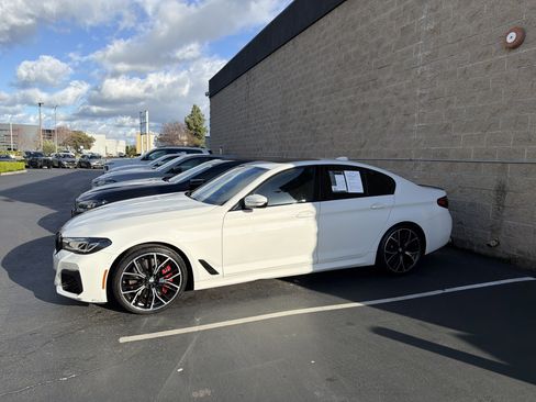 Certified 2023 BMW 540i w/ M Sport Package image 32