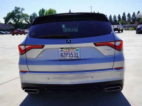 Used 2022 Acura MDX FWD w/ Technology Package image 11