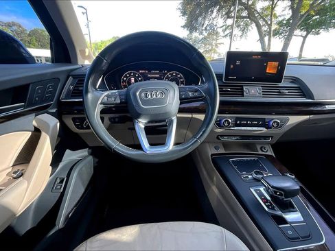 Used 2018 Audi Q5 2.0T Premium Plus w/ Premium Plus Package AWD/4WD image 6