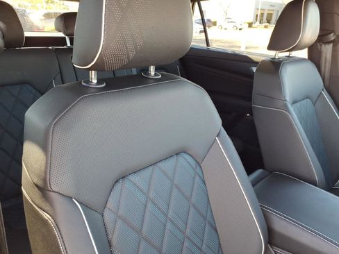 Certified 2025 Volkswagen Atlas Cross Sport SEL Premium R-Line image 12