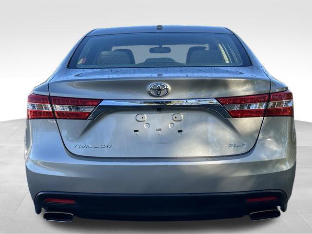 Used 2014 Toyota Avalon XLE Touring FWD image 4