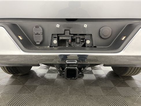 Used 2021 Chevrolet Silverado 1500 LT w/ Bed Protection Package image 6