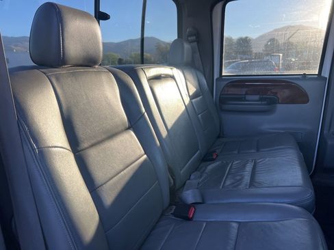 Used 2004 Ford F350 Lariat image 12