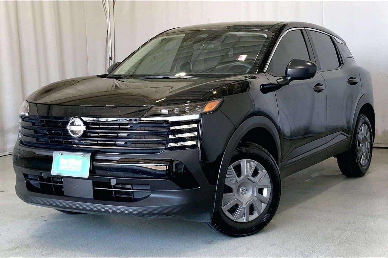 Used 2026 Nissan Kicks S FWD image 12