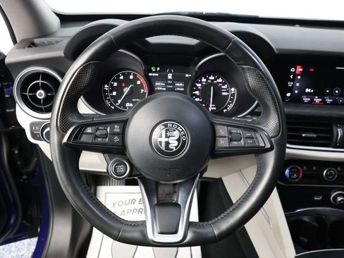 Used 2021 Alfa Romeo Stelvio Sprint w/ Nero Edizione image 10
