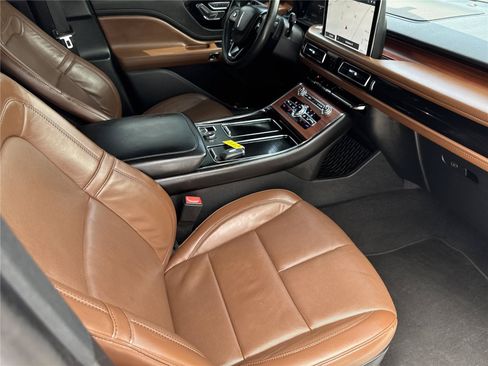 Used 2022 Lincoln Aviator Reserve RWD image 38