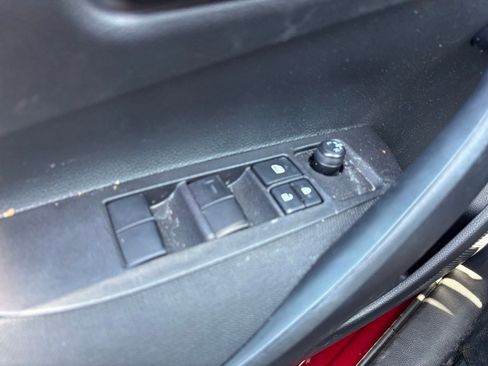 Used 2025 Toyota Corolla LE image 12