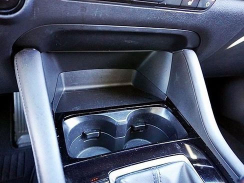 Used 2025 MAZDA MAZDA3 s image 28