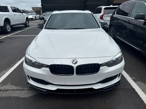 Used 2015 BMW 320i xDrive Sedan AWD/4WD image 2