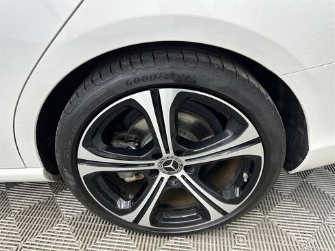 Used 2024 Mercedes-Benz C 300 Sedan image 19