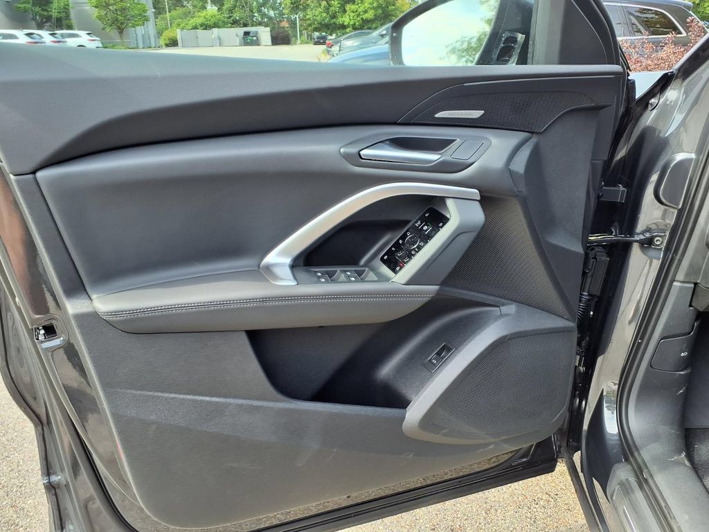New 2026 Audi Q5 Premium Plus AWD/4WD image 9