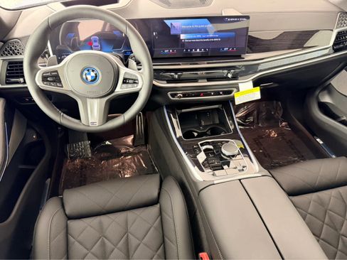 New 2026 BMW X5 xDrive50e w/ M Sport Package image 12