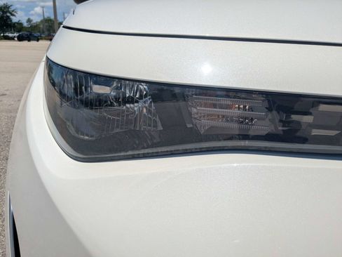 Certified 2023 Kia Soul LX FWD image 10