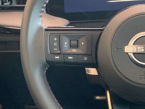 New 2026 Nissan Kicks SR w/ SR Premium Package FWD image 9