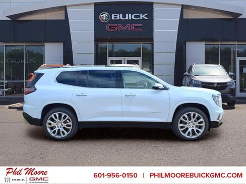 Certified 2026 GMC Acadia Denali w/ Super Cruise Package FWD image 1