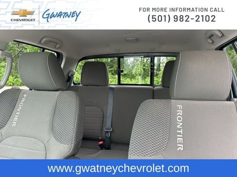 Used 2014 Nissan Frontier Desert Runner RWD image 24