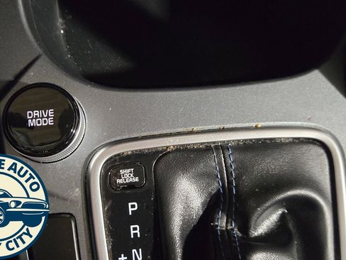 Used 2021 Kia Seltos S FWD image 17