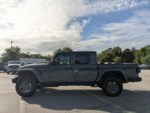New 2026 Jeep Gladiator Mojave image 11