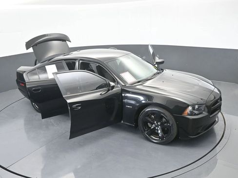 Used 2014 Dodge Charger R/T w/ Blacktop Package image 68