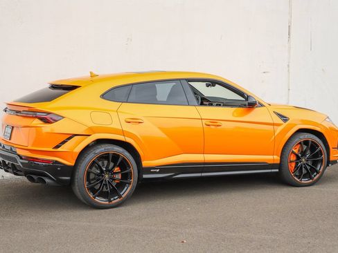 Used 2024 Lamborghini Urus S AWD/4WD image 5