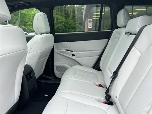 New 2026 Jeep Cherokee Limited AWD/4WD image 23