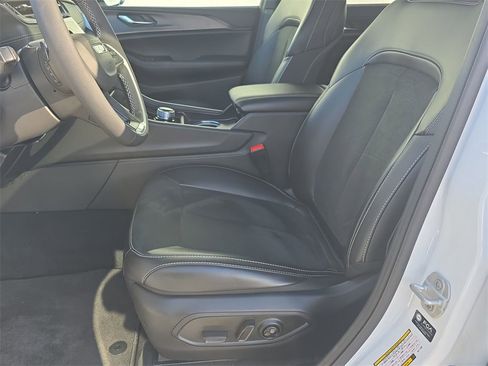 Used 2025 Jeep Grand Cherokee L Altitude image 20