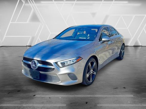 Used 2019 Mercedes-Benz A 220 image 2