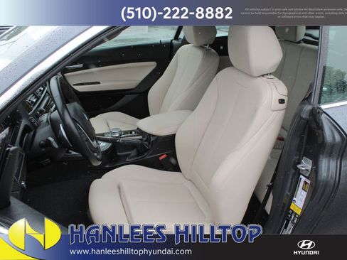 Used 2021 BMW 230i xDrive Convertible w/ Premium Package image 12