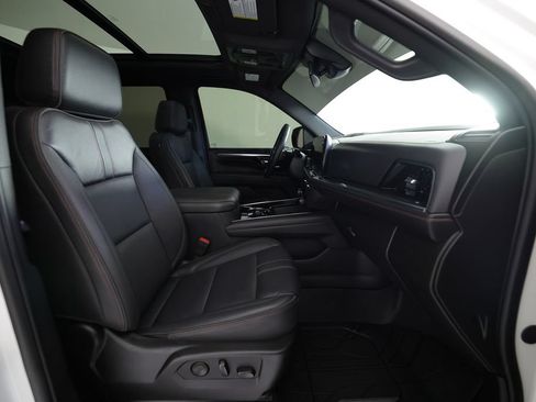 Used 2025 Chevrolet Tahoe RST w/ Comfort Package AWD/4WD image 10