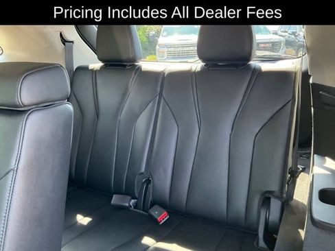 Used 2023 Acura MDX SH-AWD image 18