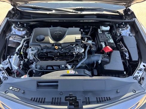 Used 2024 Toyota Camry SE image 23