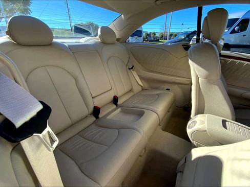 Used 2006 Mercedes-Benz CLK 500 Coupe image 18