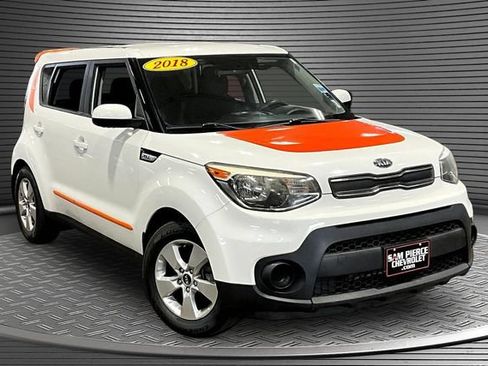 Used 2018 Kia Soul FWD image 3