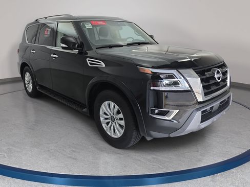 Certified 2023 Nissan Armada SV w/ Cargo Package AWD/4WD image 3