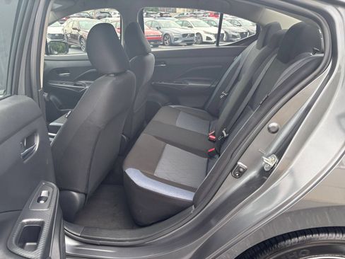 Used 2025 Nissan Versa SV FWD image 21
