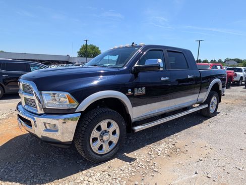 Used 2016 RAM 2500 Laramie AWD/4WD image 1