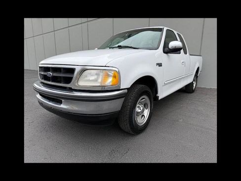 Used 1997 Ford F150 2WD SuperCab image 1