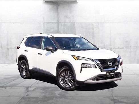 Certified 2023 Nissan Rogue S AWD/4WD image 2