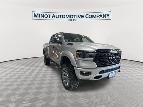 Used 2024 RAM 1500 Big Horn AWD/4WD image 2
