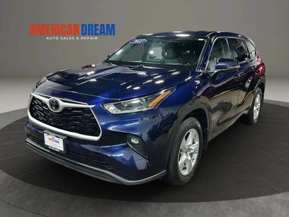 Used 2021 Toyota Highlander LE