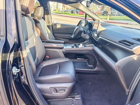 New 2026 Toyota Sienna XSE AWD/4WD image 19