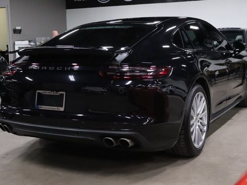 Used 2017 Porsche Panamera 4S image 5