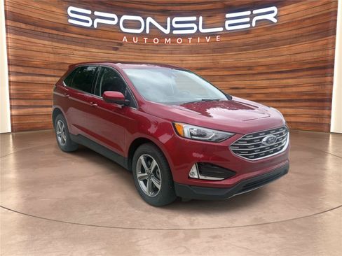 Used 2022 Ford Edge SEL w/ Convenience Package AWD/4WD image 9