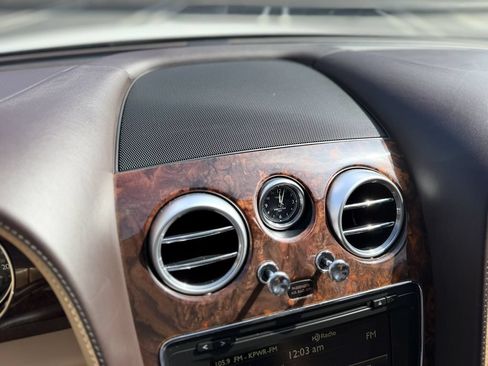 Used 2018 Bentley Flying Spur S V8 AWD/4WD image 25