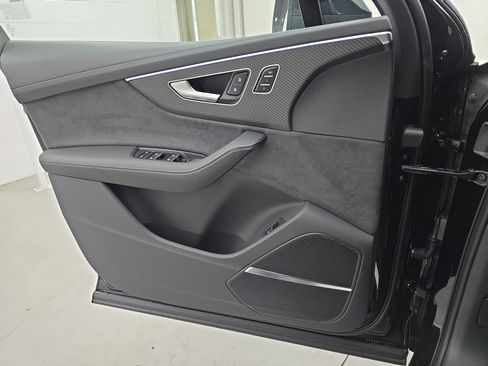New 2026 Audi SQ7 Prestige image 29